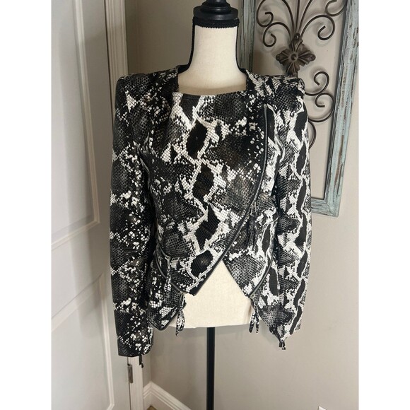 TOV faux leather snakeskin cropped jacket - Picture 2 of 4